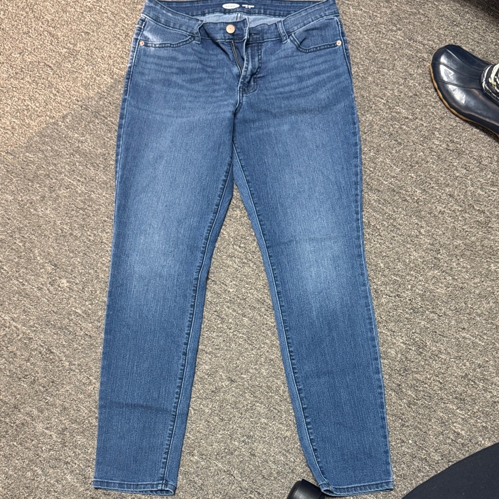 Old Navy Women's Skinny Jeans in Blue